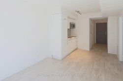 627-576 Front Street WToronto, ON M5V 1C1