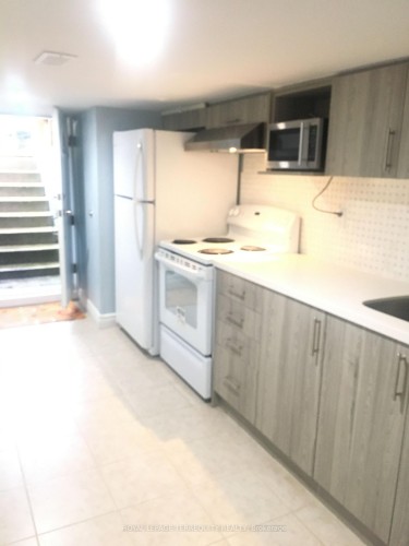 Lower Unit-305 Margueretta Street , Toronto, ON M6H 3S4 2