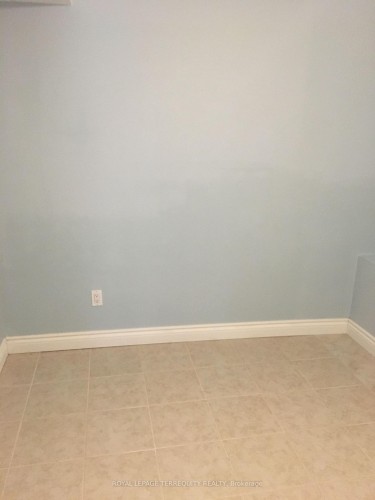 Lower Unit-305 Margueretta Street , Toronto, ON M6H 3S4 4