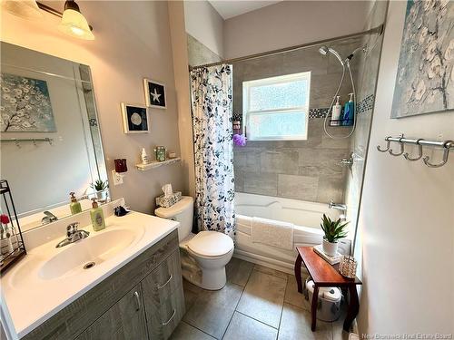 565 St Simon, Bathurst, NB 