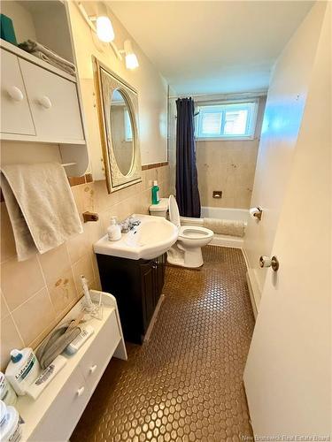565 St Simon, Bathurst, NB 