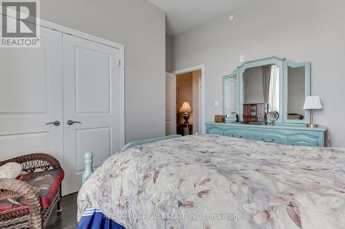 519 - 111 Civic Square Gate, Aurora, ON - Indoor Photo Showing Bedroom