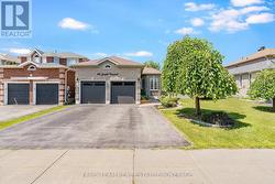 83 JOSEPH CRESCENT  Barrie, ON L4N 0Y2