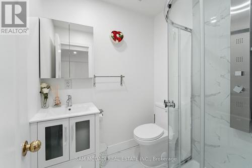 3071 Bayberry Drive, Mississauga, ON - Indoor Photo Showing Bathroom
