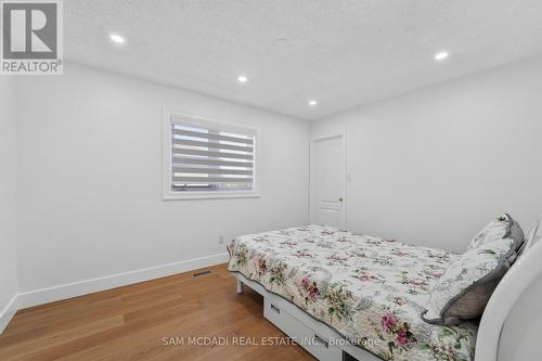 3071 Bayberry Drive, Mississauga, ON - Indoor Photo Showing Bedroom