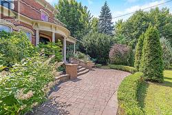 Front Walkway leading to Front Entrance - 
