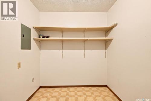 203 918 Argyle Avenue, Saskatoon, SK - Indoor With Storage