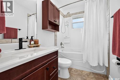 951 Holdsworth Crescent, Moose Jaw, SK - Indoor Photo Showing Bathroom