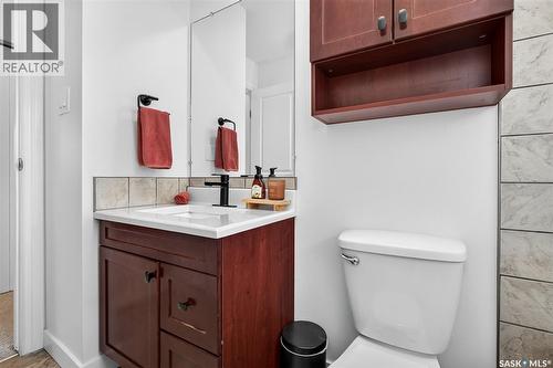 951 Holdsworth Crescent, Moose Jaw, SK - Indoor Photo Showing Bathroom