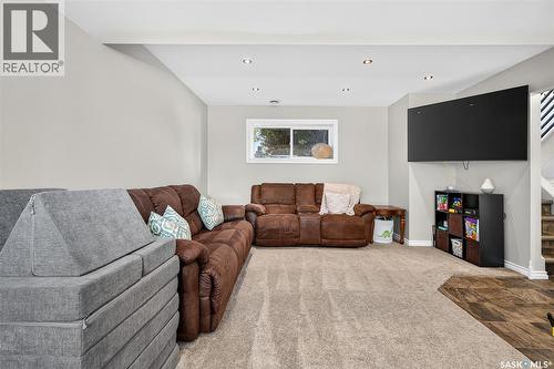 951 Holdsworth Crescent, Moose Jaw, SK - Indoor Photo Showing Living Room