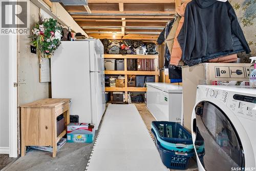 951 Holdsworth Crescent, Moose Jaw, SK - Indoor Photo Showing Laundry Room