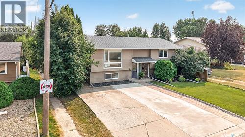 951 Holdsworth Crescent, Moose Jaw, SK - Outdoor