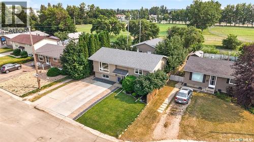 951 Holdsworth Crescent, Moose Jaw, SK - Outdoor