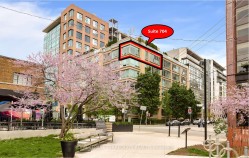 704-50 Camden Street  Toronto, ON M5V 3N1