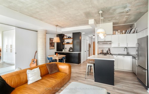 704-50 Camden Street, Toronto, ON - Indoor