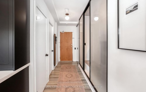 704-50 Camden Street, Toronto, ON - Indoor Photo Showing Other Room