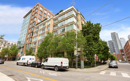 704-50 Camden Street, Toronto, ON - Outdoor With Facade
