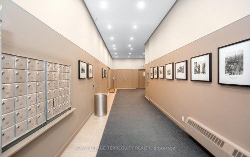704-50 Camden Street, Toronto, ON - Indoor Photo Showing Other Room