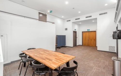 704-50 Camden Street, Toronto, ON - Indoor