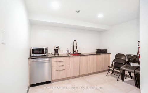 704-50 Camden Street, Toronto, ON - Indoor Photo Showing Other Room