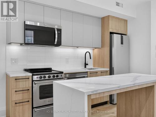 UNIT 6 - 28 NORCROSS ROAD , Toronto, Ontario M3H 2R4 3