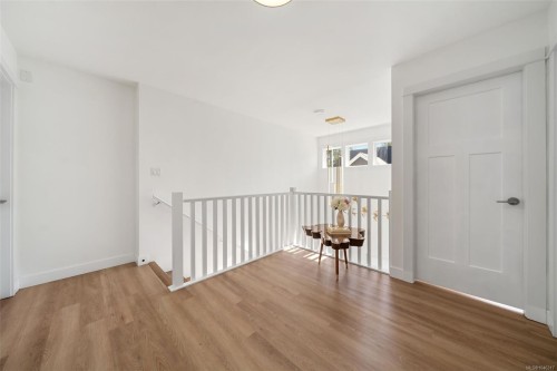 #105-1950 John Rd, Sidney, BC 
