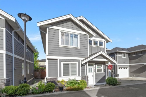#105-1950 John Rd, Sidney, BC 