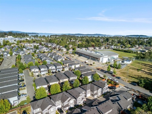#105-1950 John Rd, Sidney, BC 