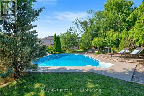 1098 KESWICK COURT  Oshawa (Pinecrest), ON L1K 2V2