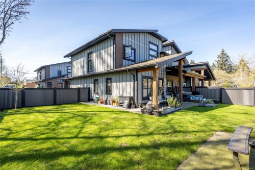 3152 Mexicana Rd, Nanaimo, BC 