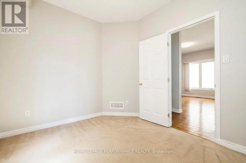 127 Finn Court, Ottawa, ON - Indoor Photo Showing Other Room