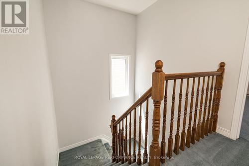 127 Finn Court, Ottawa, ON - Indoor Photo Showing Other Room