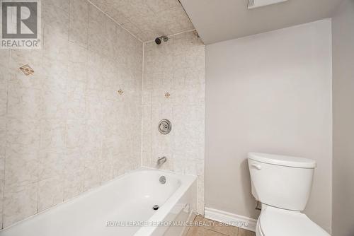 127 Finn Court, Ottawa, ON - Indoor Photo Showing Bathroom