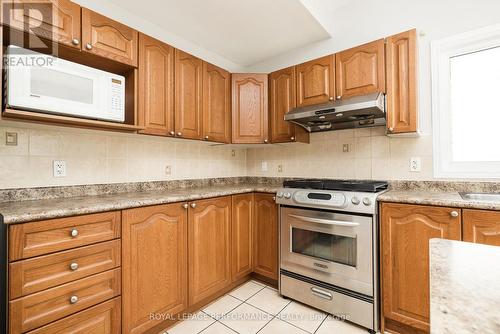 127 Finn Court, Ottawa, ON - Indoor Photo Showing Kitchen