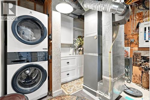 621 Braun Lane, Warman, SK - Indoor Photo Showing Laundry Room