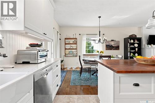 621 Braun Lane, Warman, SK - Indoor Photo Showing Kitchen