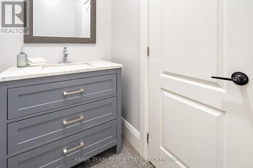 7 Duquette Court, Tiny, ON - Indoor Photo Showing Bathroom