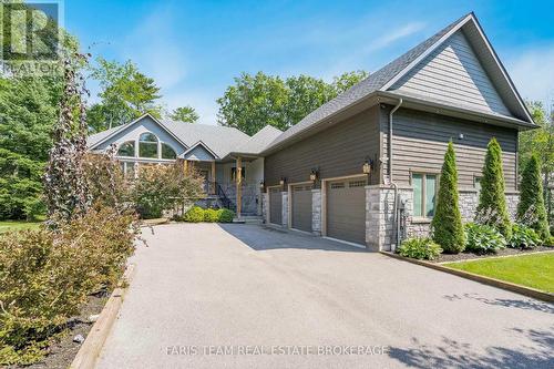 7 Duquette Court, Tiny, ON - Outdoor