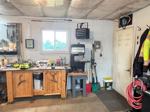195 4Th Avenue, Rivers, MB - Indoor