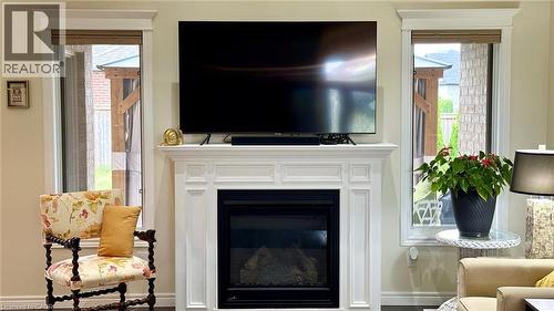 66 Driftwood Drive, Simcoe, ON - Indoor Photo Showing Living Room With Fireplace