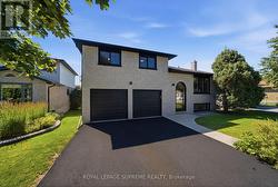 26 CROWN CRESCENT  Bradford West Gwillimbury, ON L3Z 2M6