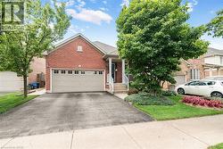 80 VINIFERA Drive Grimsby, ON L3M 5S6