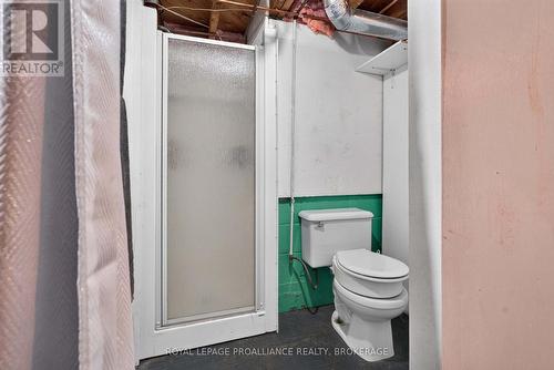 26 Mclean Boulevard, Perth, ON - Indoor Photo Showing Bathroom