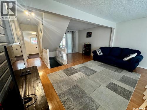 142 Peaker Avenue, Yorkton, SK - Indoor