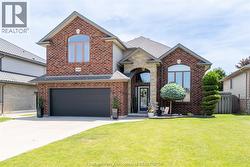 40 Enclave PLACE  Chatham, ON N7L 5R8
