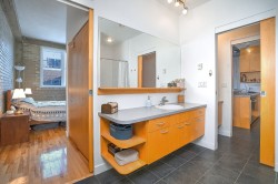 Salle de bains attenante à la CCP - 