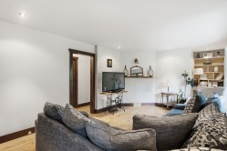 Salon - 