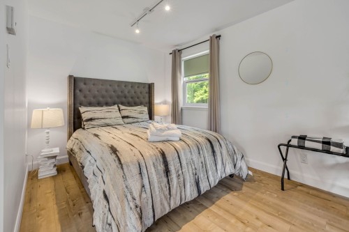 Chambre à coucher - 765 Av. Ste-Brigitte, Sainte-Brigitte-De-Laval, QC - Indoor Photo Showing Bedroom