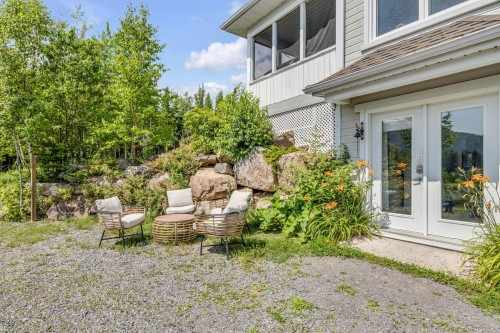 Terrasse - 765 Av. Ste-Brigitte, Sainte-Brigitte-De-Laval, QC - Outdoor
