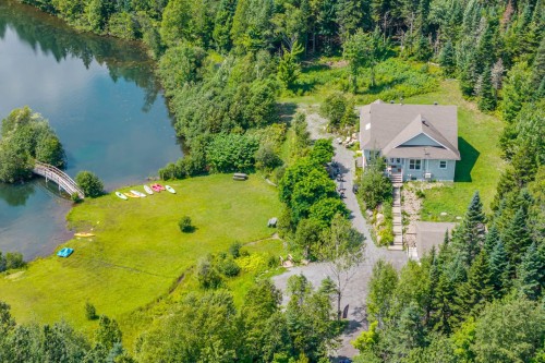 Photo aérienne - 765 Av. Ste-Brigitte, Sainte-Brigitte-De-Laval, QC - Outdoor With Body Of Water With View